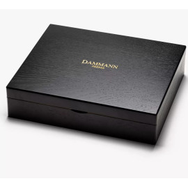 Sachets de th&eacute;s dans un coffret Bois Dammann Fr&egrave;res de 8 saveurs. 